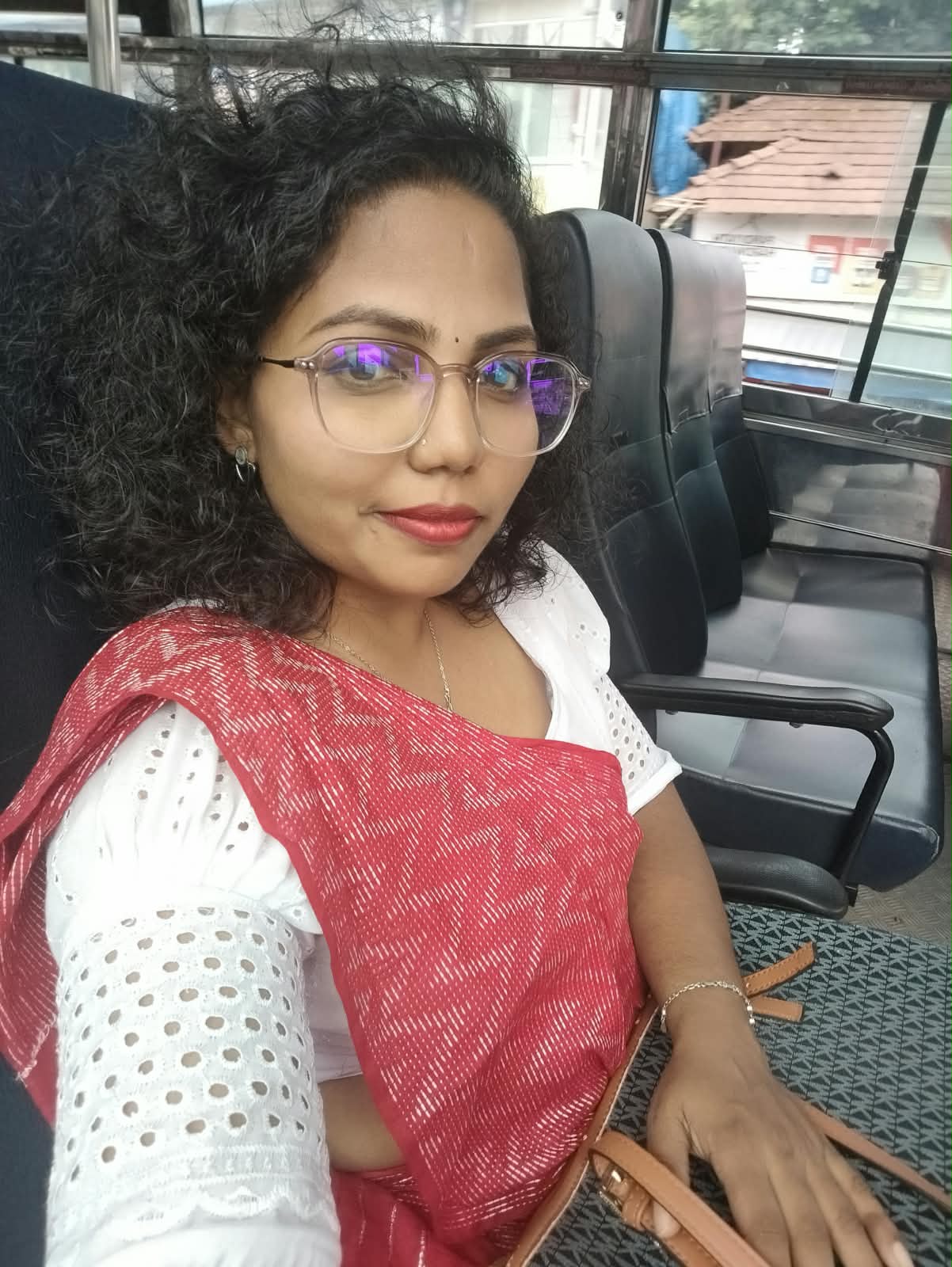 roshni menon, local travel guide